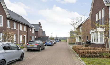 Te huur: Foto Woonhuis aan de Stellingmolen 5 in Loosbroek