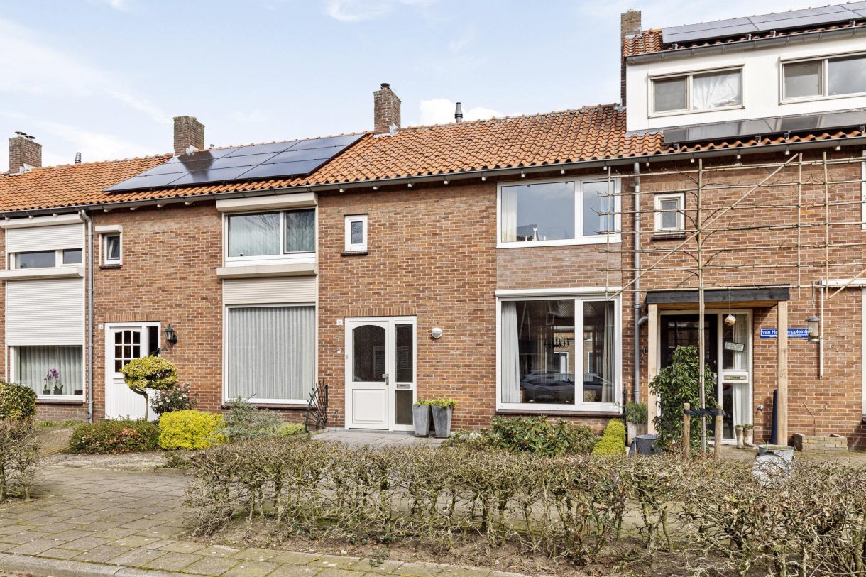Te koop: Foto Woonhuis aan de Tulpstraat 16 in Uden
