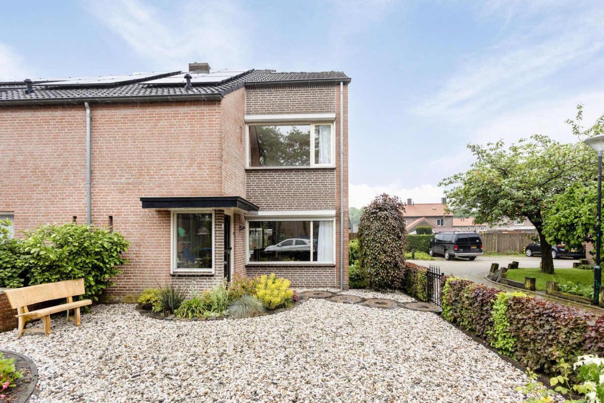 Te koop: Foto Woonhuis aan de Weemveld 14 in Zeeland