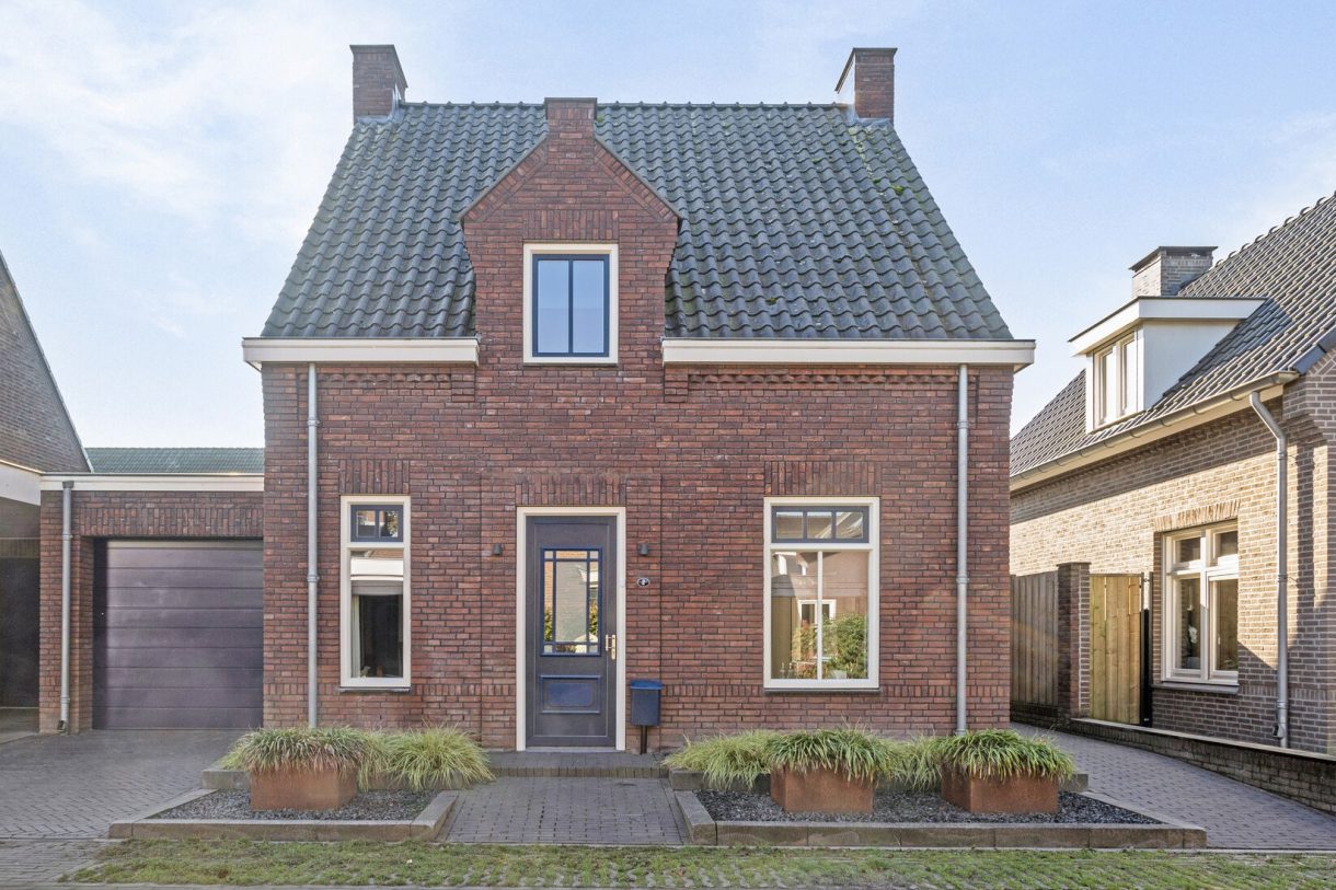 Te koop: Foto Woonhuis aan de Heidehof 2 in Odiliapeel