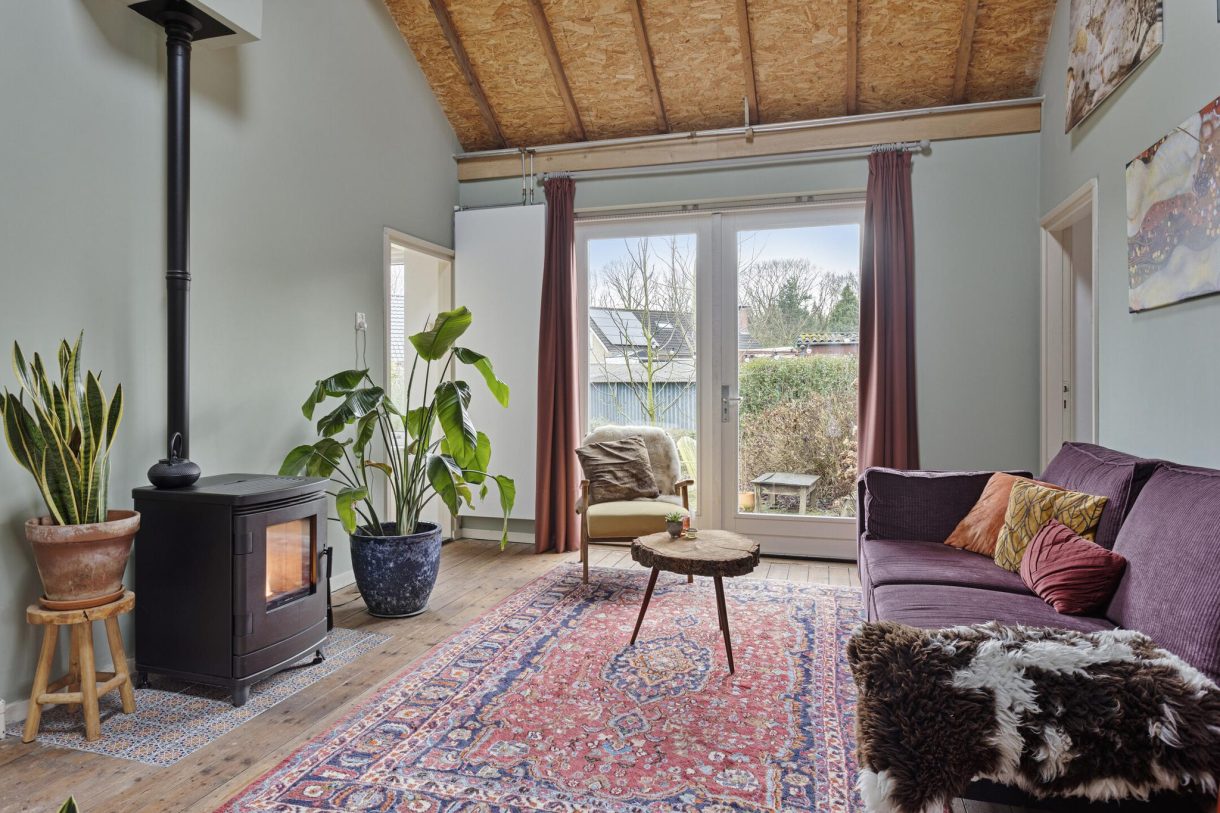 Te koop: Foto Woonhuis aan de Pastoor van Houtstraat 12 in Odiliapeel