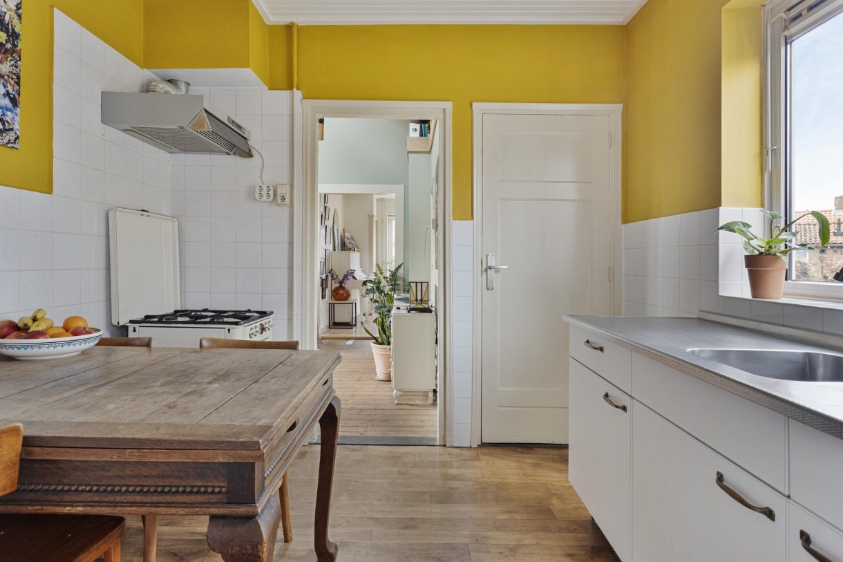 Te koop: Foto Woonhuis aan de Pastoor van Houtstraat 12 in Odiliapeel