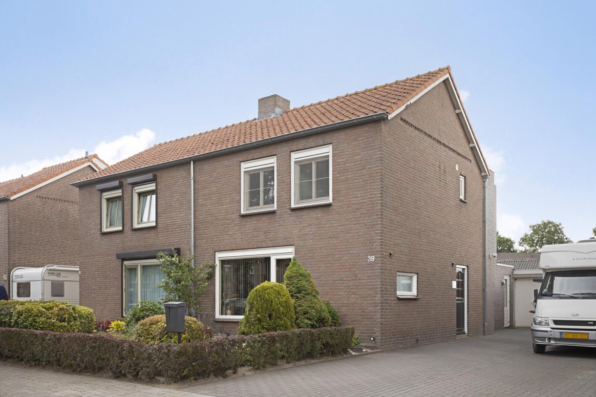 Te koop: Foto Woonhuis aan de Tijgerstraat 39 in Volkel