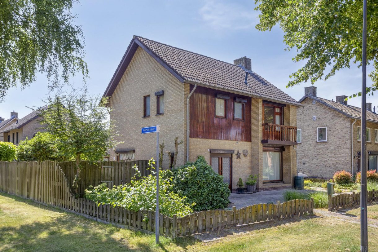 Te koop: Foto Woonhuis aan de Korenbloemstraat 7 in Odiliapeel