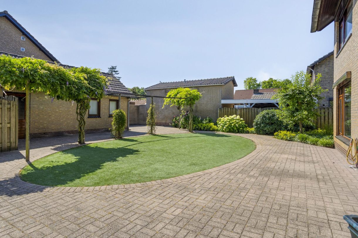 Te koop: Foto Woonhuis aan de Korenbloemstraat 7 in Odiliapeel