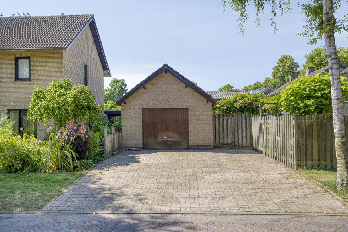 Te koop: Foto Woonhuis aan de Korenbloemstraat 7 in Odiliapeel