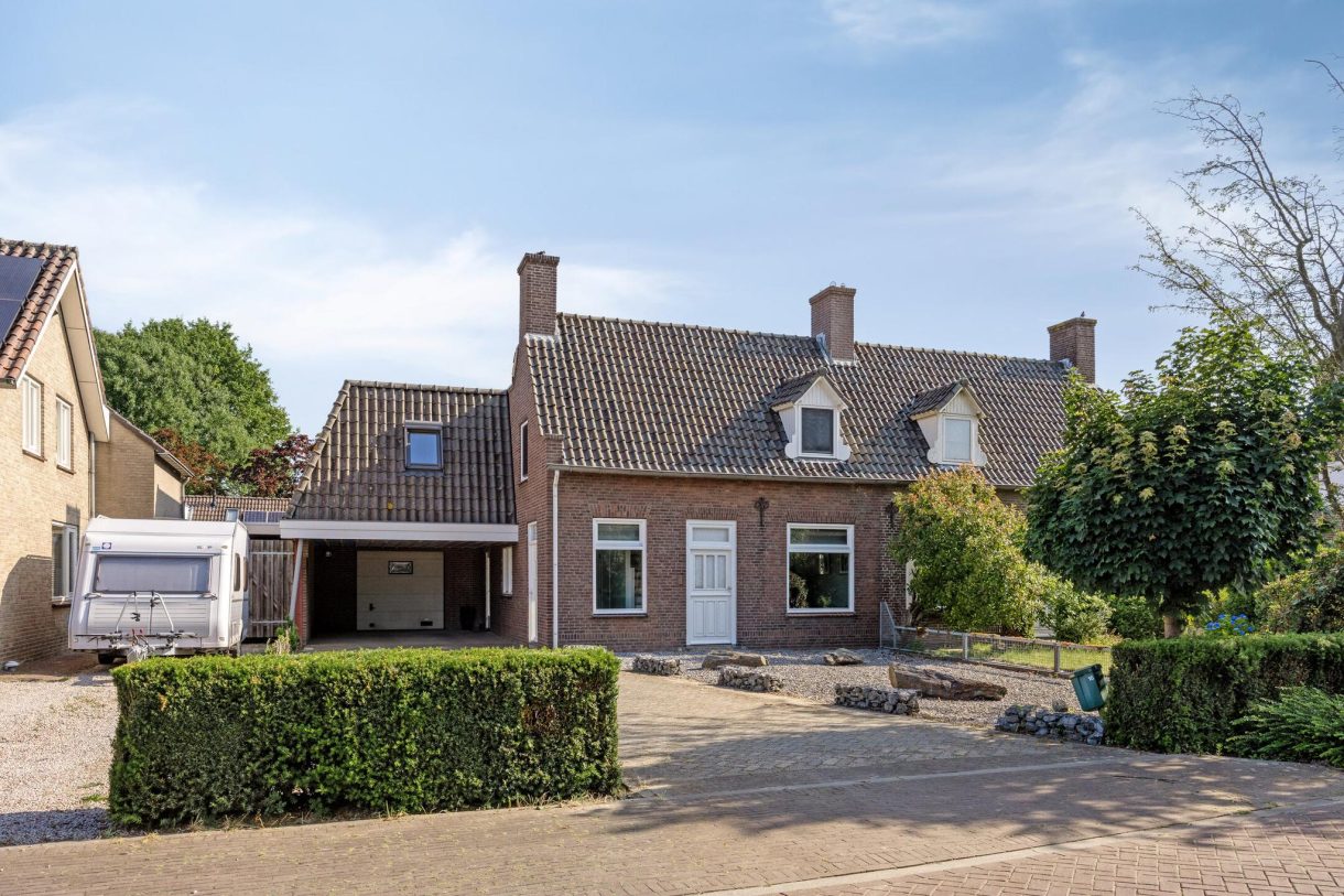 Te koop: Foto Woonhuis aan de Schoolstraat 16 in Zeeland