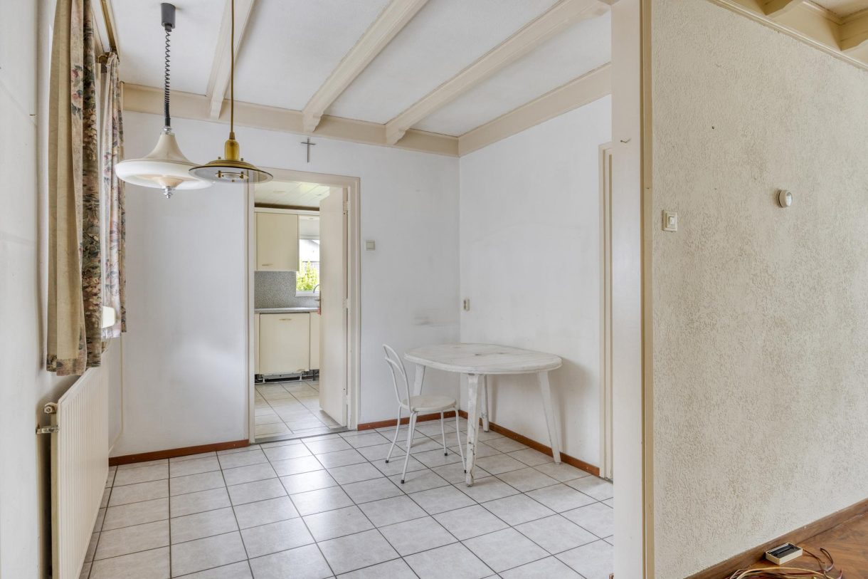 Te koop: Foto Woonhuis aan de Pastoor van Houtstraat 6 in Odiliapeel