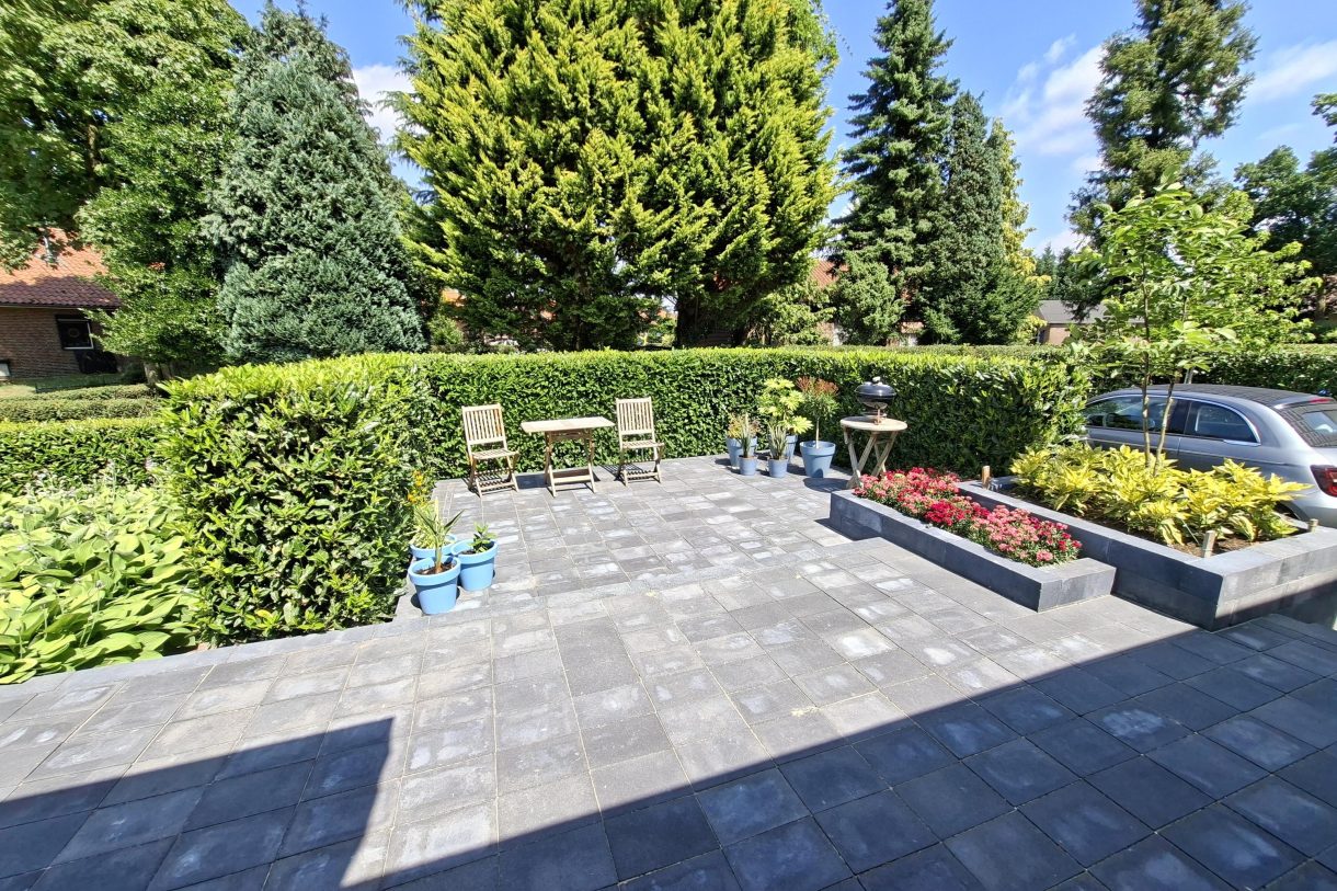 Te koop: Foto Woonhuis aan de Pastoor van Houtstraat 8 in Odiliapeel