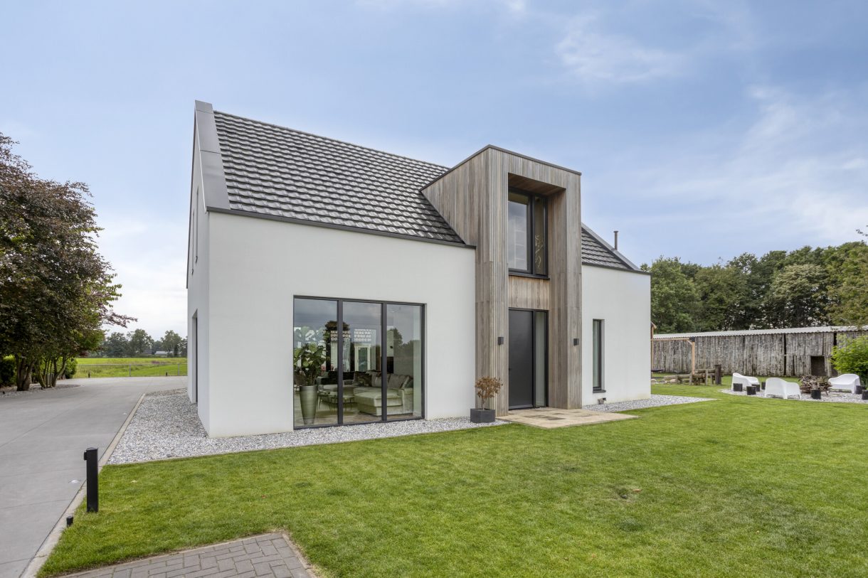 Te koop: Foto Woonhuis aan de Rouwstraat 1 in Odiliapeel