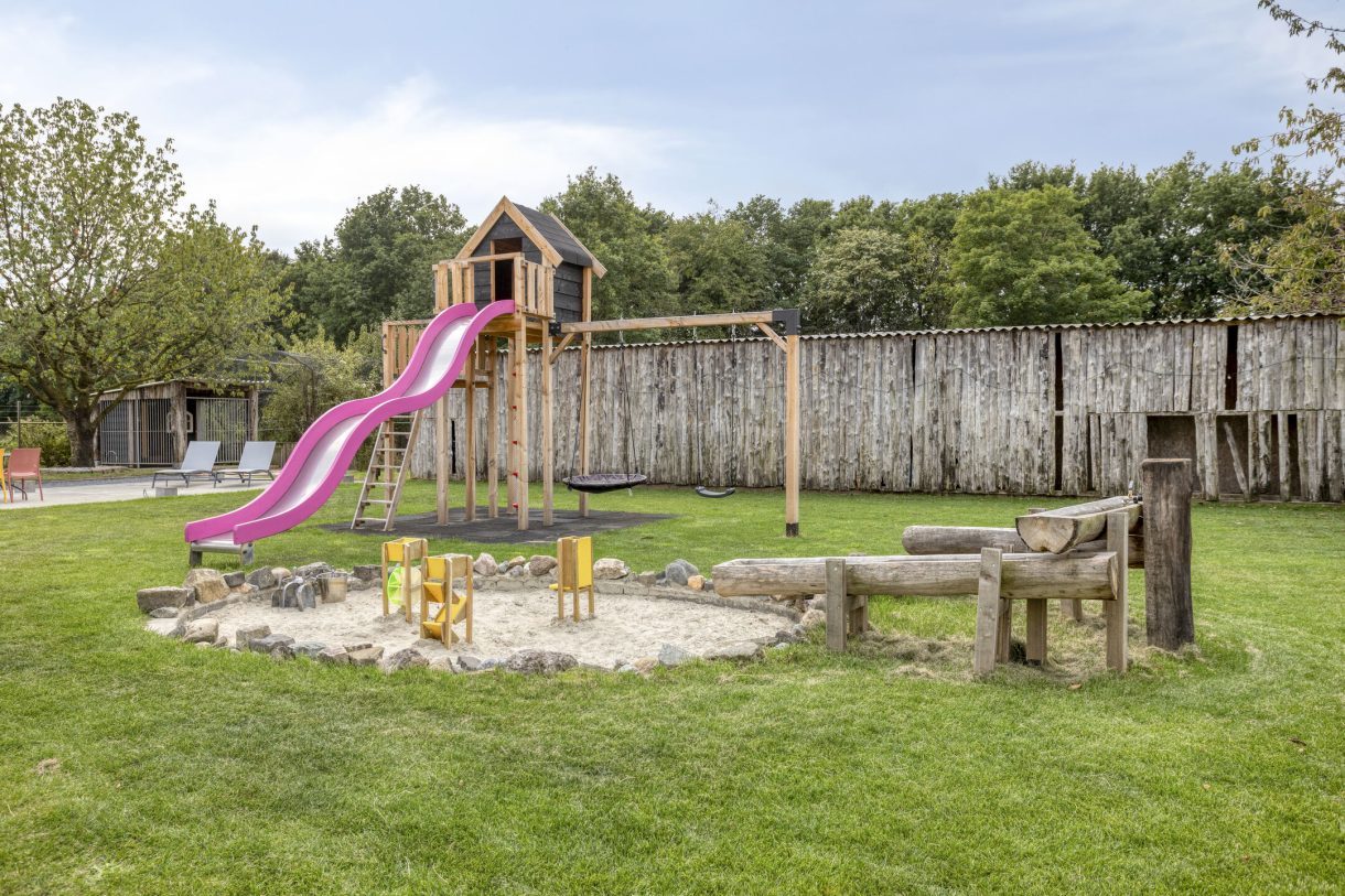 Te koop: Foto Woonhuis aan de Rouwstraat 1 in Odiliapeel