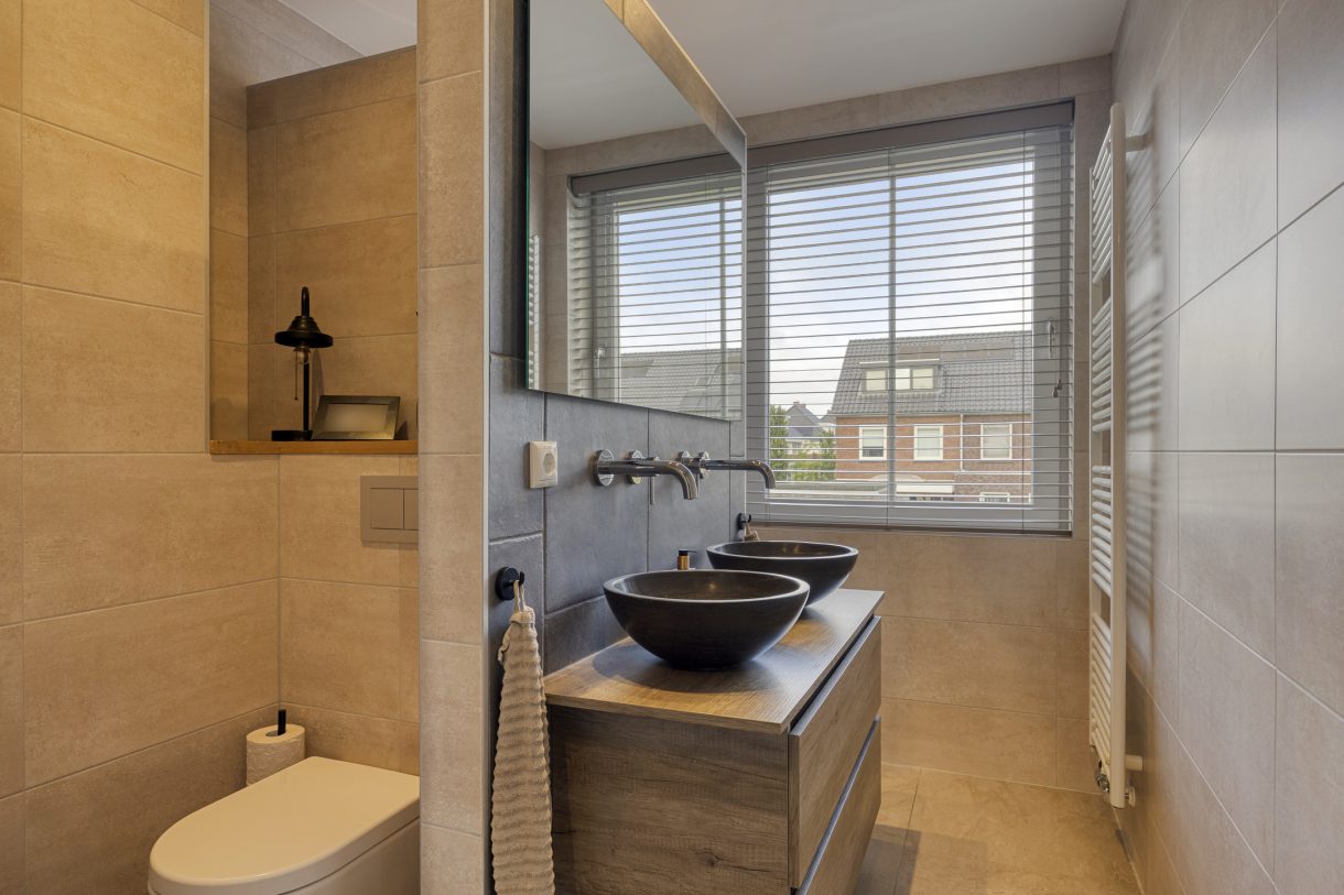 Te koop: Foto Woonhuis aan de Blazoenlaan 1a in Zeeland